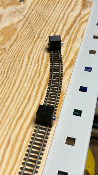 4 x Gleisklemmen Spur N / H0e - zum Verlegen von Flexgleis Code 55, Code 80