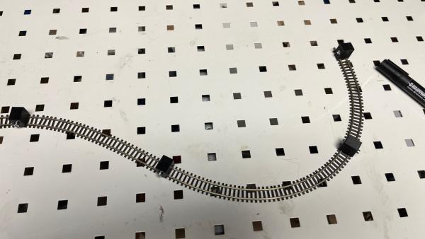 4 x Gleisklemmen Spur N / H0e - zum Verlegen von Flexgleis Code 55, Code 80